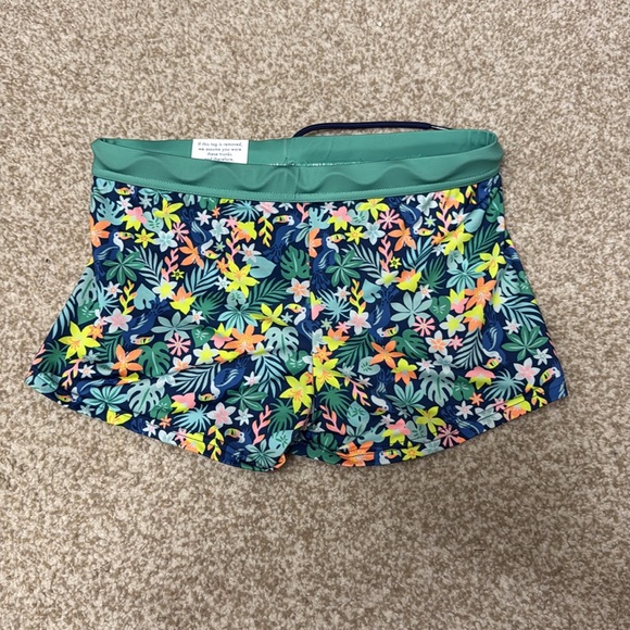Chubbies Euro Trunks The Toucans Tropical Floral Swim Trunks - Picture 3 of 4